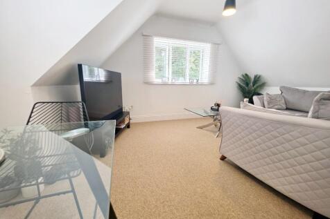 L-Shaped Room