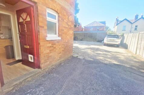 Private Entrance