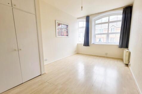 Studio Room