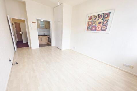 Studio Room