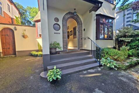 Steps to Porch