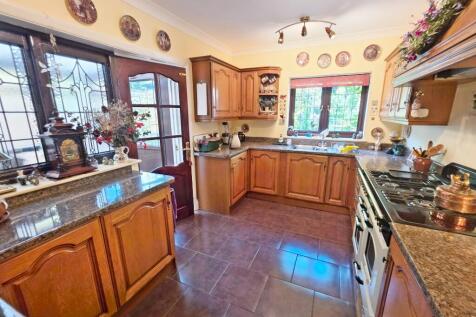 Dual Aspect Kitchen