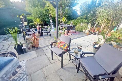 Patio/Decking Area
