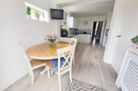 19ft Kitch/Br&#39;fst Rm