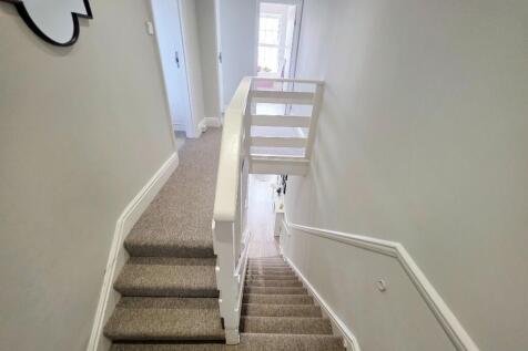 Split Level Landing