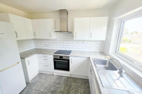 Good-Sized Kitchen