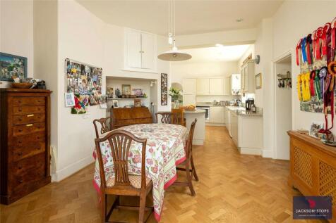Breakfast Room