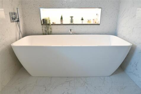 Bedroom 1 Ensuite