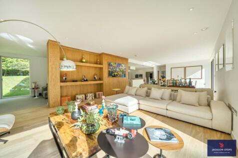 Sitting Area