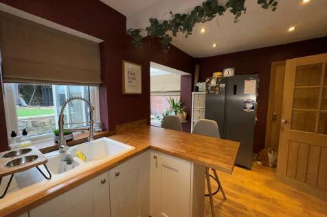 Kitchen diner 3