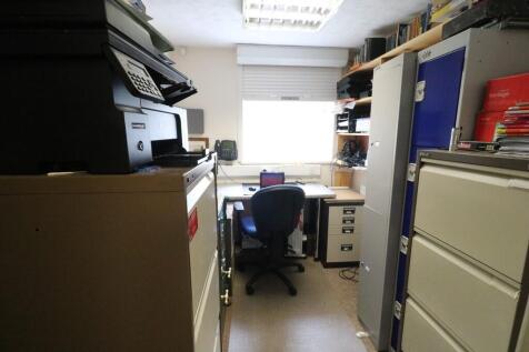 Annex - bedroom/o...