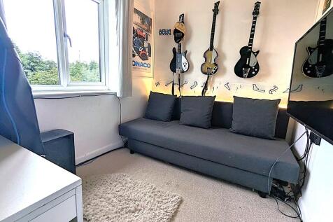 Bedroom/office