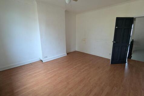 PXL_20251027_1254...