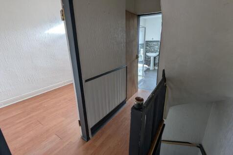 PXL_20251027_1255...