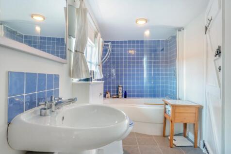 En Suite Bathroom