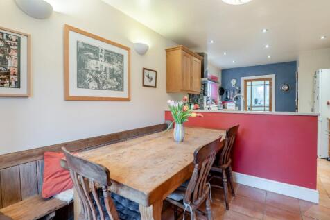 Kitchen/Dining