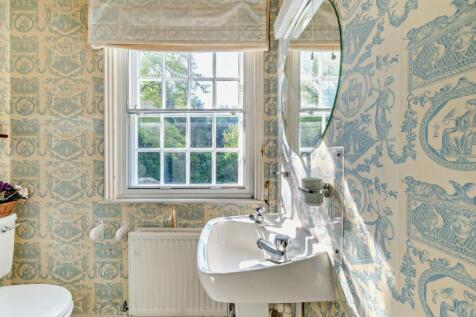 Family Shower Room