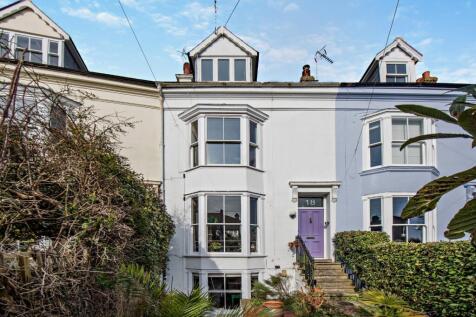 St. Annes Crescent
