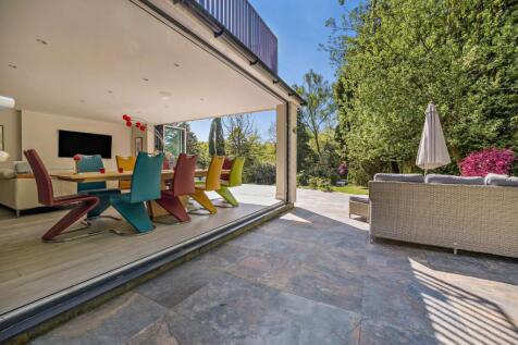 Dining/Terrace
