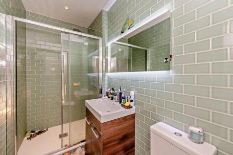 Family Shower Room