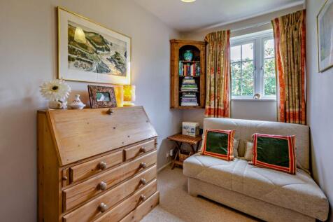 Bedroom 3/Study
