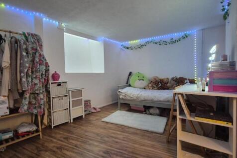 Study Area/Bedroom 3