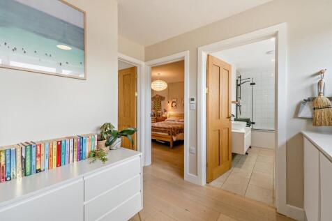 Hallway/Utility
