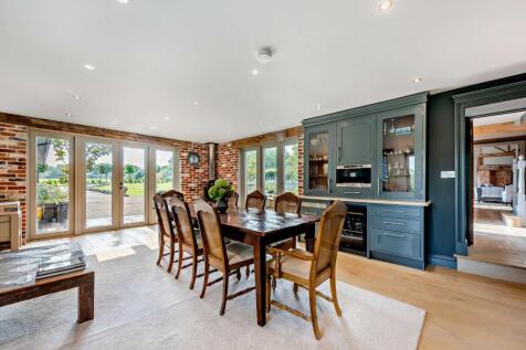 Kitchen/Dining