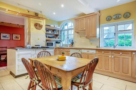 Kitchen/Breakfast