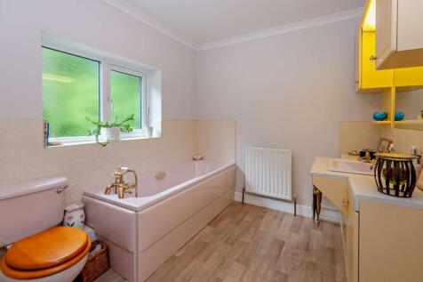Bathroom Annexe