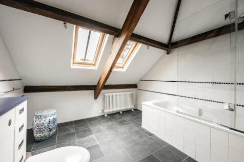 En Suite Bathroom