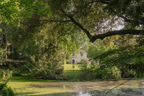 Half Moat