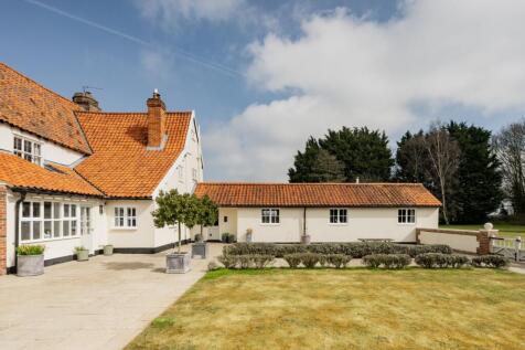 Rear Courtyard
