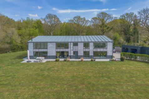 Riverside Manor