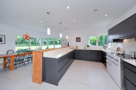 Kitchen/Breakfast Rm