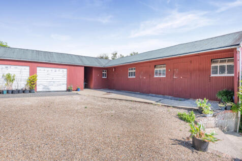 Garage/Stabling