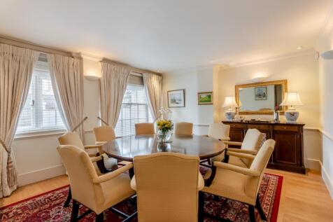 Breakfast/Family Rm