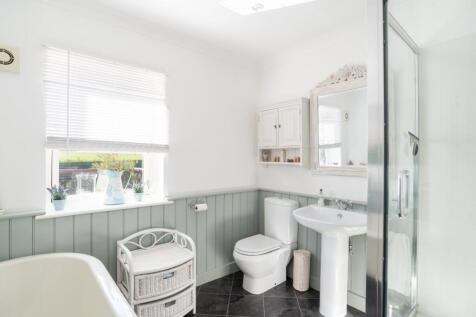 Cottage Bathroom
