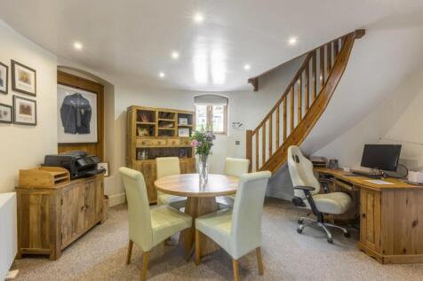Breakfast Room