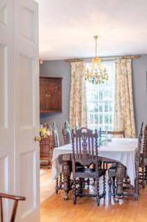Dining Room Detail