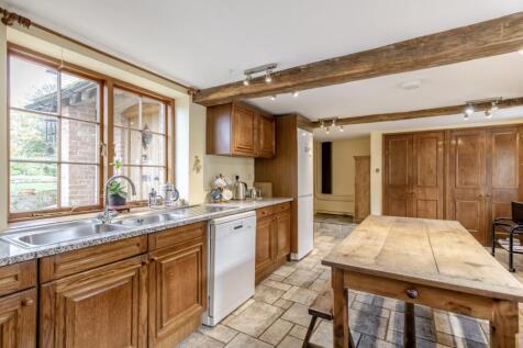 Kitchen/Breakfast Rm