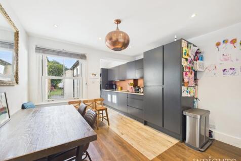 Diner/Kitchen