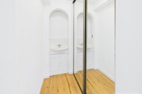 Dressing area