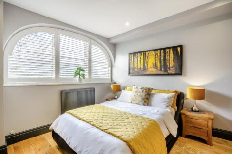 Bed 2 / Family Room