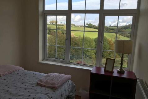 Cottage Bedroom 2