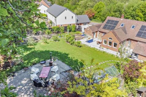 23 Tidcombe Lane