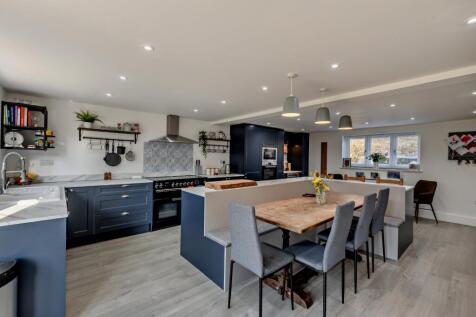 Kitchen/Dining