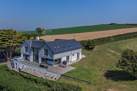 Pitchingstone House