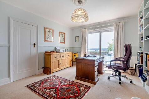 Bedroom/Study