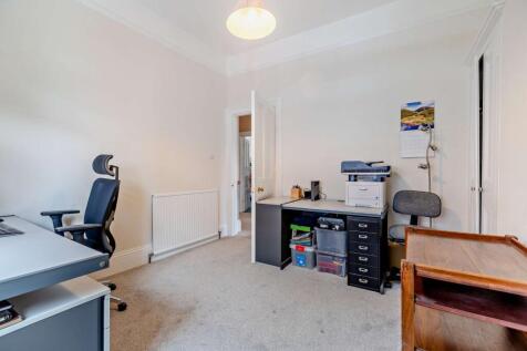 Bedroom/Study